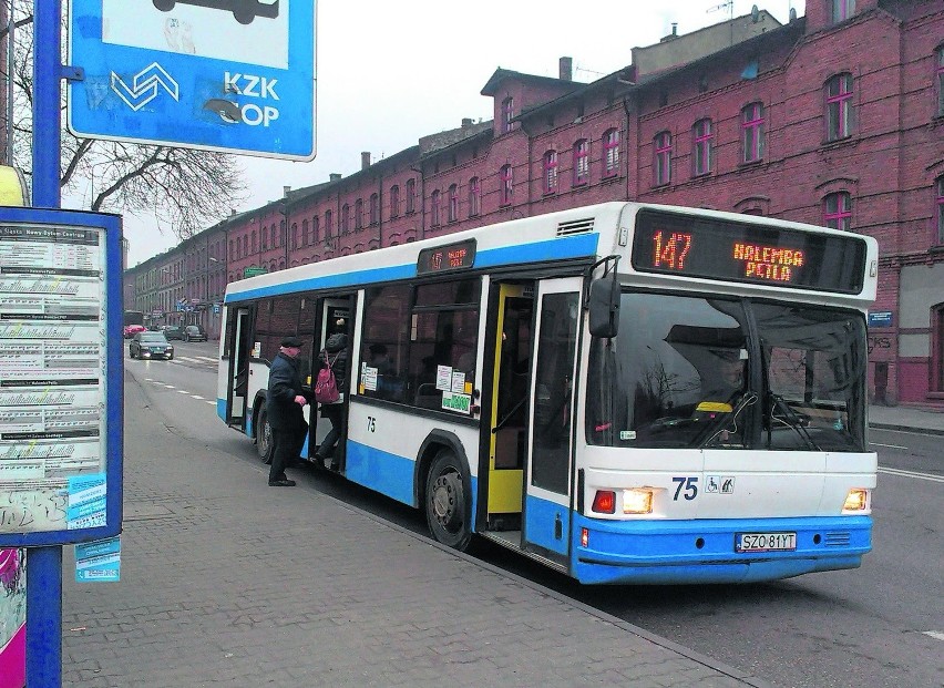Obecnie w Rudzie Śląskiej jest około 30 linii autobusowych,...
