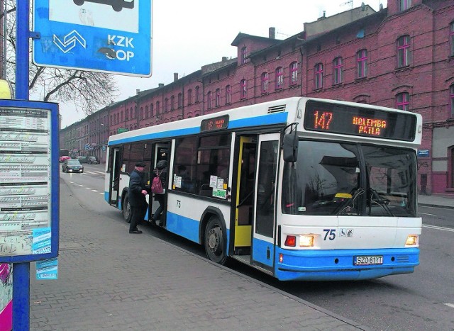 Obecnie w Rudzie Śląskiej jest około 30 linii autobusowych, z czego pięć to autobusy wewnątrzmiejskie
