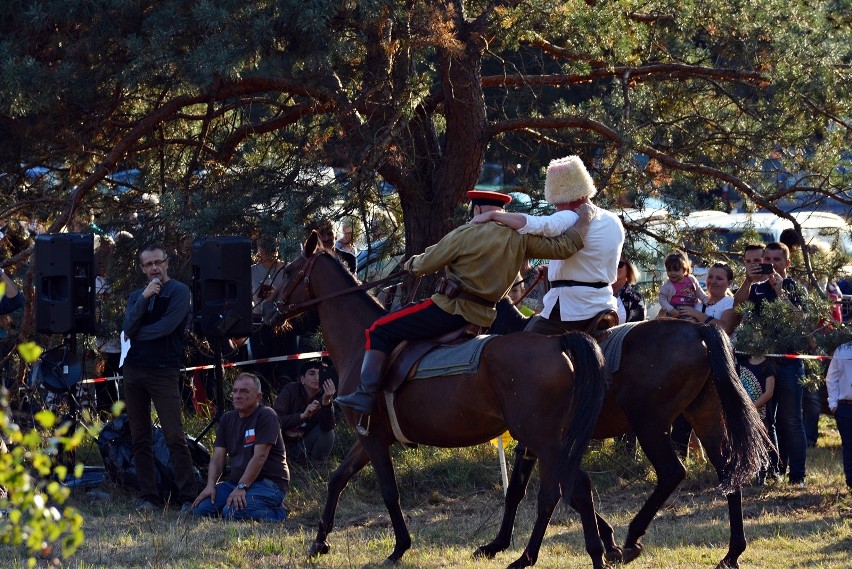 W Krzywopłotach (pow. olkuski) podczas pikniku historycznego...