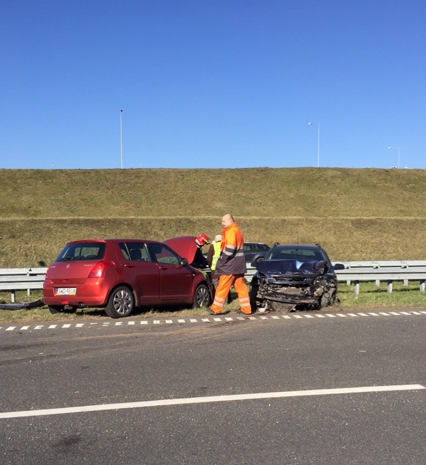 Wypadek na autostradzie A1 w Świerklanach