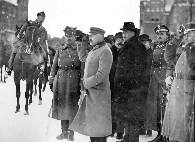 Józef Piłsudski w Poznaniu w  1919 r.,  podczas uroczystości włączenia Armii Wielkopolski w skład sił zbrojnych państwa polskiego