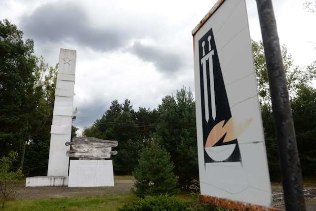 Dziś jedynym oficjalnym miejscem upamiętnienia obozu jest pomnik na Glinkach, poza granicami Torunia