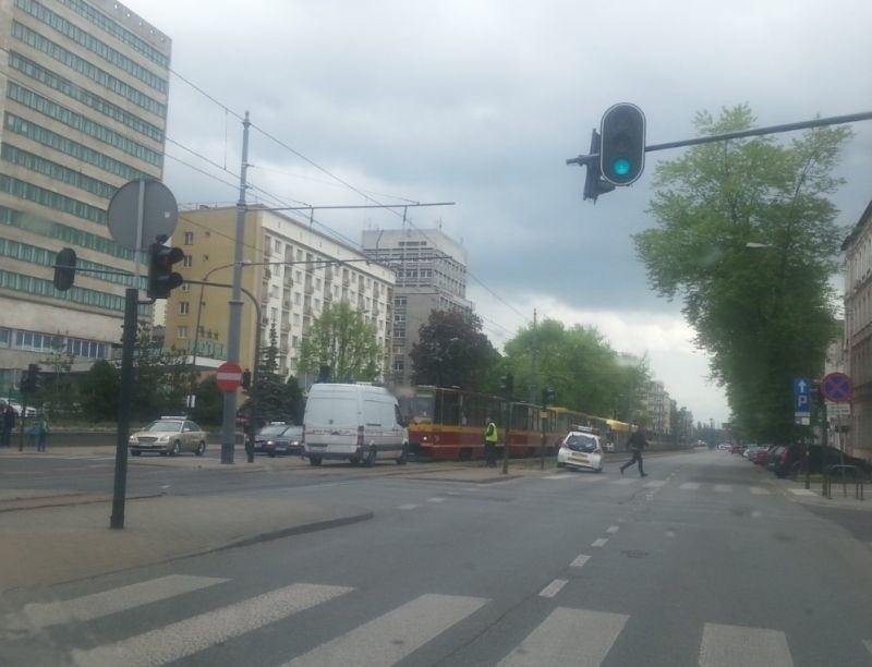 Stoją tramwaje na al. Kościuszki