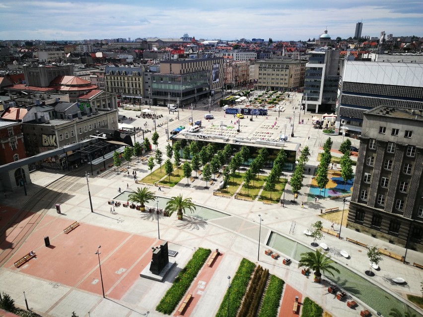 Często Internauci fotografują rynek, okolice Spodka, Strefę...