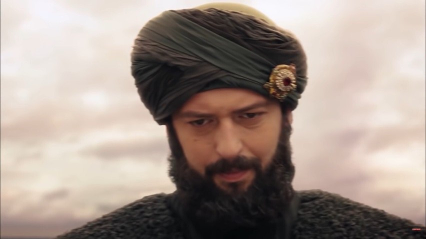 Książę Sulejman zaczyna chorować na czarną ospę. Sułtan...
