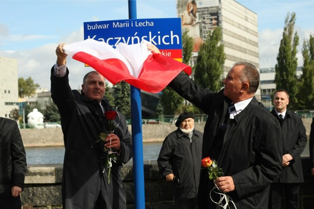 Bulwar Marii i Lecha Kaczyńskich - uroczystość odsłonięcia tablic