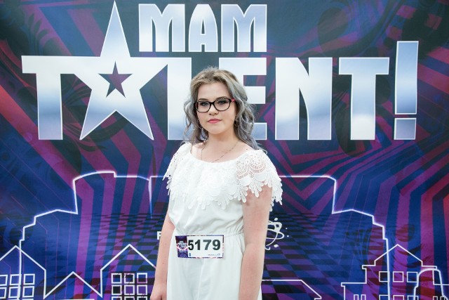 Spełniło się jedno z marzeń Anny Bębenek – piosenkarka z powiatu szydłowieckiego wystąpi w finale programu Mam Talent.
