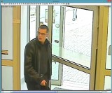 Katowice: Policja szuka człowieka zamieszanego w oszustwa. Poznajecie go? [ZDJĘCIA]
