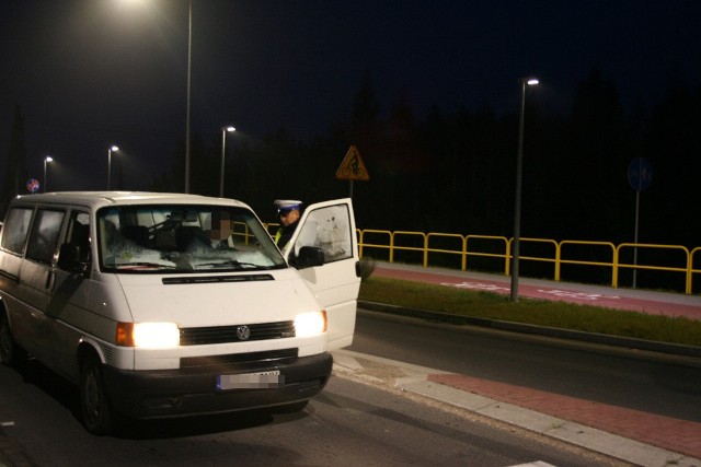 Od wczesnego ranka wąbrzescy policjanci sprawdzali trzeźwość kierowców. Funkcjonariuszy można było spotkać w Wałyczu oraz w Wąbrzeźnie: na Rondzie Warszawskim i skrzyżowaniu ulic Partyzanta i 1 Maja.