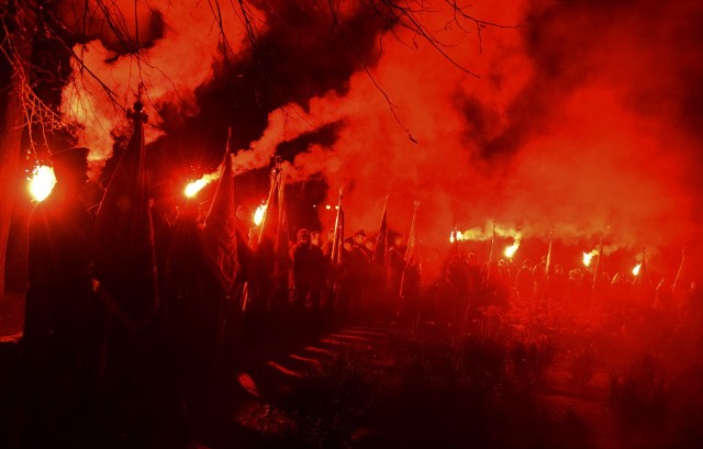 W  Inowrocławiu odbyły się uroczyste obchody 99. rocznicy wybuchu Powstania Wielkopolskiego. Pod Pomnikiem Powstańców Wielkopolskich przy ul. Orłowskiej czasy zdobywania przez Polskę niepodległości i bohaterskich inowrocławian walczących w powstaniu wspominał prezydent Ryszard Brejza. W intencji uczestników zwycięskiego zrywu modlił się z zebranymi ks. Leszek Kaczmarek. Odbył się apel pamięci. Kompania Garnizonu Inowrocław oddała salwy honorowe.