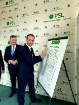 Działacze PSL w Łodzi prezentują "Pakt dla zdrowia"