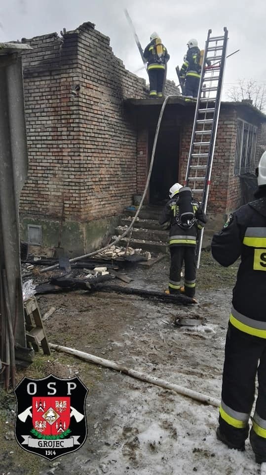 Kwaczała. Dom spłonął doszczętnie. Jedna osoba ranna [ZDJĘCIA]