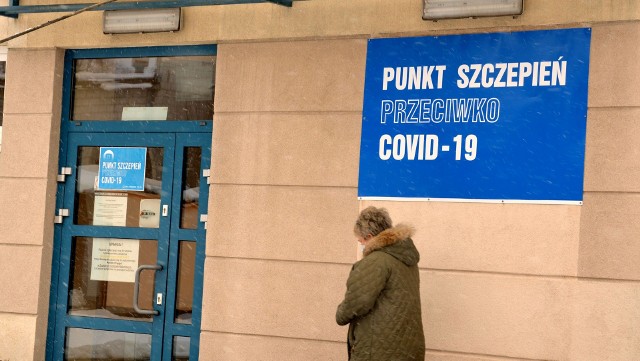 Punkt Szczepień Powszechnych w szpitalu, mieści się w pawilonie psychiatrycznym