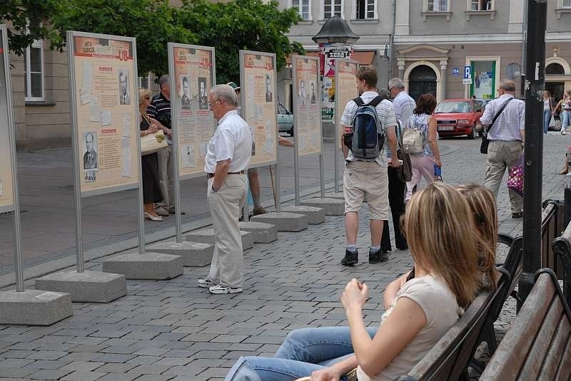 Twarze opolskiej bezpieki. Wystawe Instytutu Pamieci...