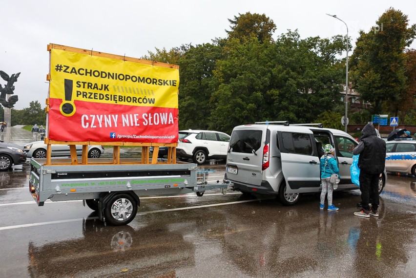 Protest antycovidowców w Szczecinie