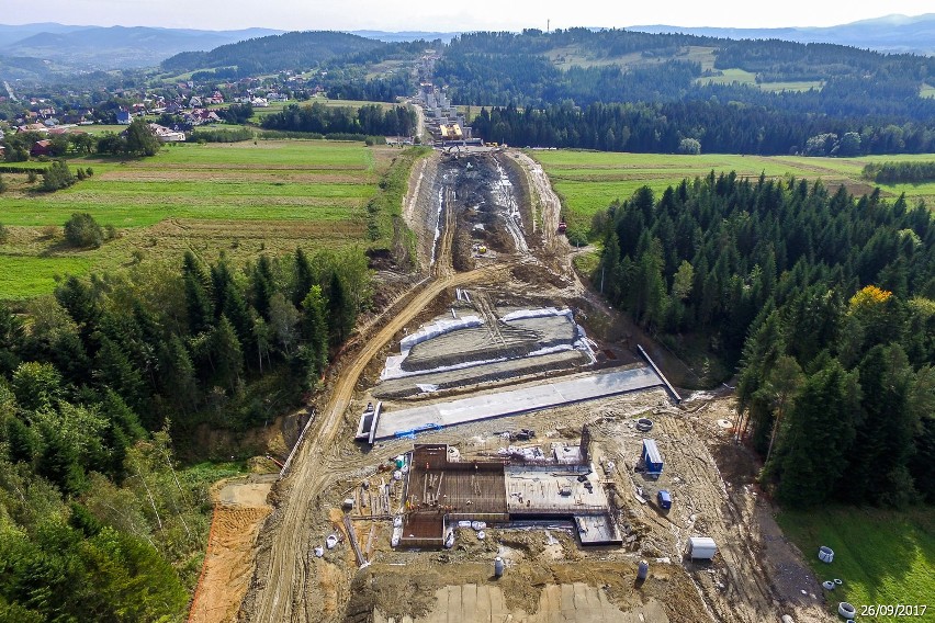 Budowa zakopianki. Trasa i wiadukty rosną w oczach [ZOBACZ ZDJĘCIA]