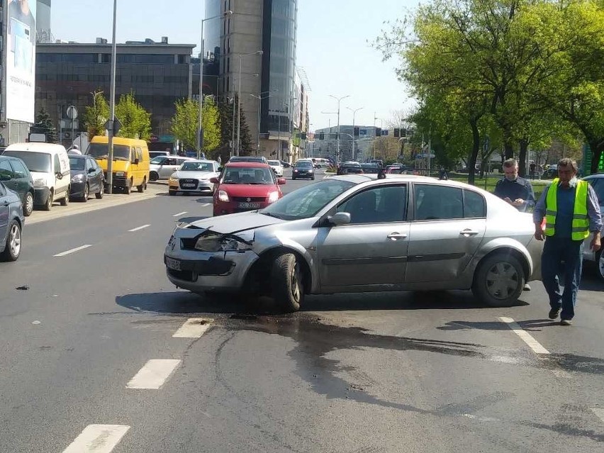 Wypadek koło Pasażu Zielińskiego. Są utrudnienia