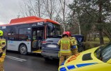 Zderzenie autobusu MPK z toyotą na ul. Strażackiej w Rzeszowie [ZDJĘCIA]