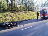 Motocyklem wbił się w skarpę na 26 Kwietnia. Trafił do szpitala