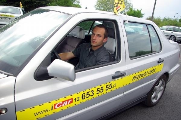 Tomasz Czerwiec, jeden z kierowców pierwszej w Krakowie firmy iCar "przewóz osób"