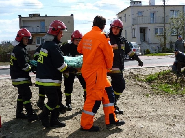 Drugiego z rannych mężczyzn przetransportowano do szpitala wojewódzkiego w Zielonej Górze. Mimo starań lekarzy, młody mężczyzna zmarł po 5 dniach.