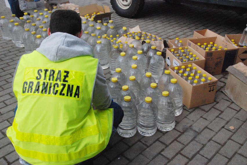 Koronawirus. Alkohol przechwycony przez pograniczników trafi do UCK w Gdańsku