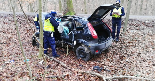 Wypadek między Gałęzinowem a Strzelinem.