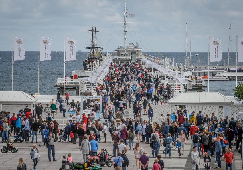 Co roku plaże Bałtyku zapełniają się tłumem gości,...