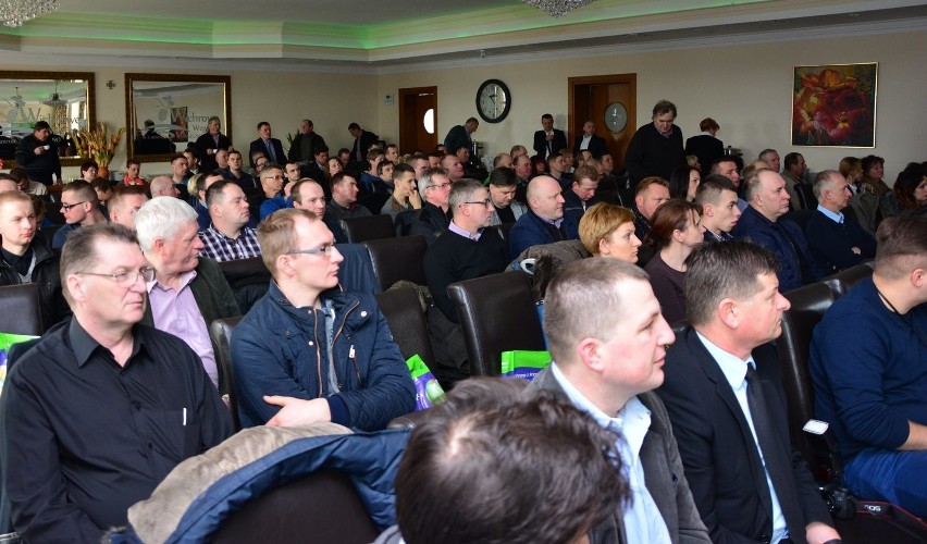 W Chmielnie odbyła się konferencja „Nowe zagrożenia w uprawie truskawki” 
