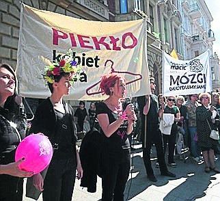 Uwaga! Dziś  protest  kobiet  na  placu  Wolności