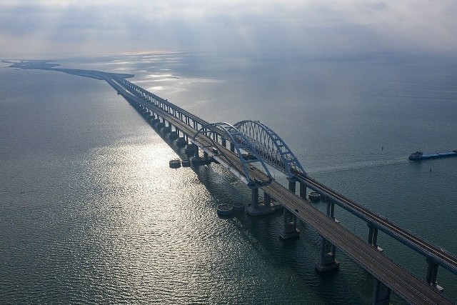 Most łączący Półwysep Krymski z kontynentem został wyłączony z ruchu na kilka godzin.