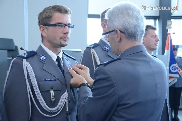 Podinsp. Robert Tarapacz, komendant Komisariatu Autostradowego Policji w Gliwicach, złożył raport z prośbą o przejście na emeryturę