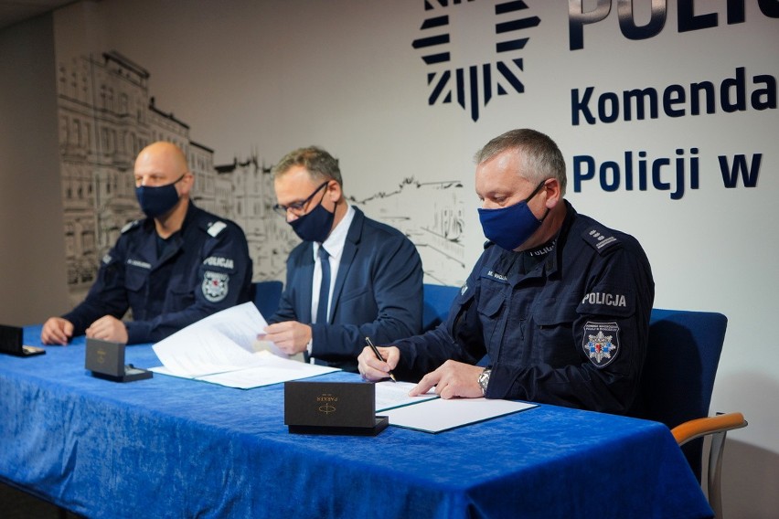 Porozumienie w tej sprawie w komendzie policji podpisali...