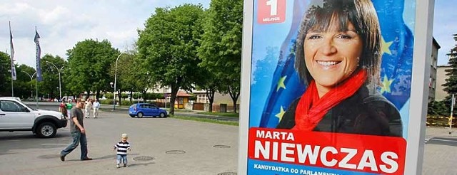 W Rzeszowie z plakatów już spogląda Marta Niewczas, mistrzyni świata w karate tradycyjnym. 