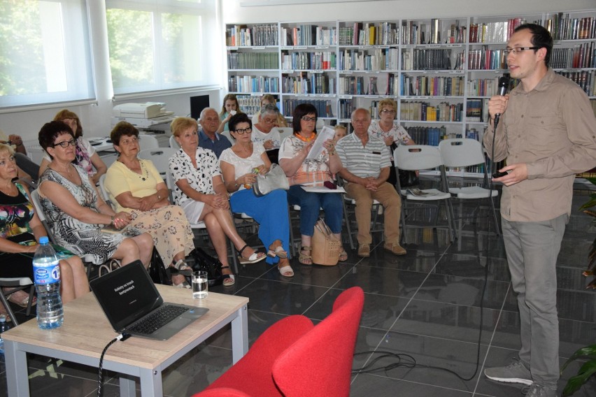 W klubie podróżników w radziejowskiej bibliotece rozmawiano o kobietach. Tych, na trzech kontynentach...