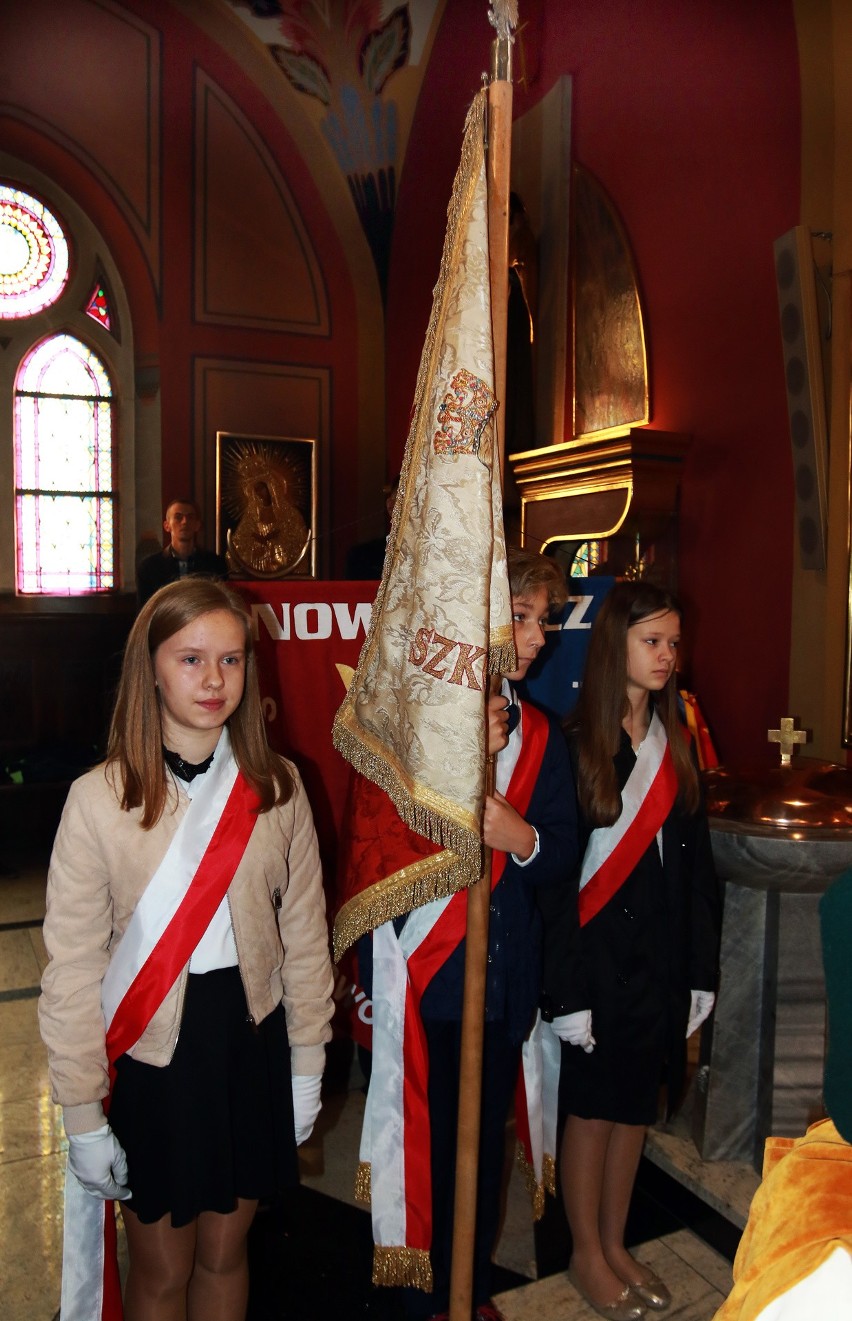 Nowy Sącz. Święto szkoły Królowej Jadwigi [ZDJĘCIA, WIDEO]