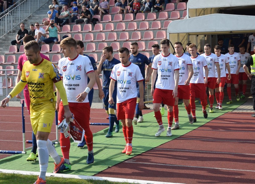 3 liga. Wisła Sandomierz po ciężkim meczu zremisowała 1:1 ze Stalą Rzeszów. Gol Jakuba Konefała