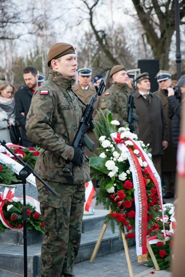 Pogrzeb braci Lucjana i Zygmunta Marchelów. W ramach obchodów Narodowego Dnia Pamięci Żołnierzy Wyklętych w Ciechanowcu (ZDJĘCIA)