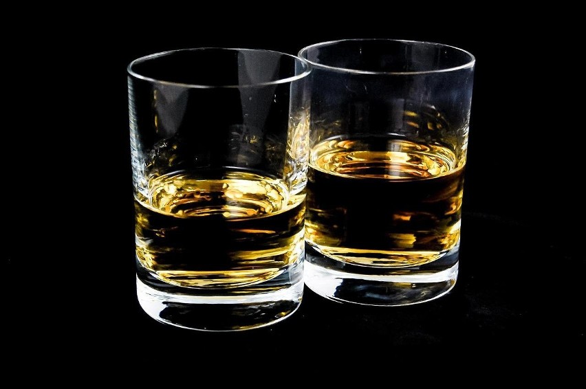 Kaloryczność whisky jest bardzo wysoka. Popularna whisky z...