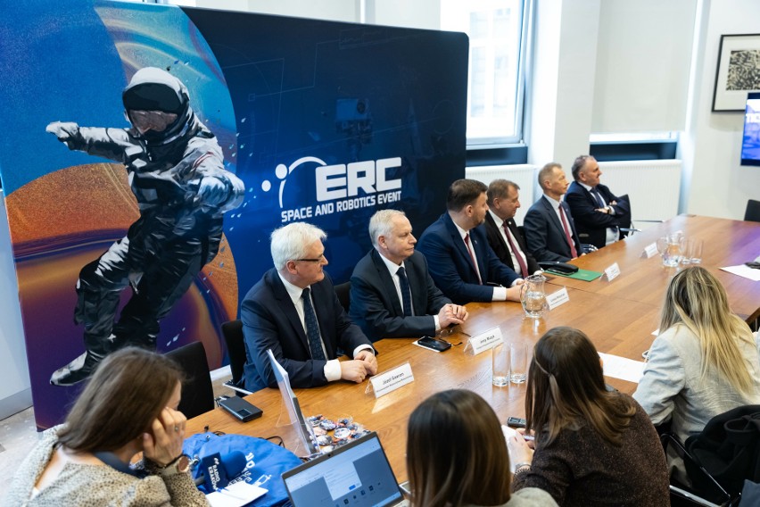O ERC i organizacji zawodów w Krakowie poinformowano we...