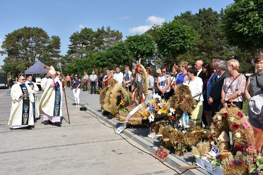 Dożynki w Gołdapi. Rolnicy dziękowali za plony w diecezji ełckiej (zdjęcia)