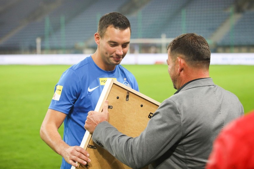 Wisła Kraków pamiętała o Macieju Sadloku. Pożegnano go przed meczem z Ruchem Chorzów