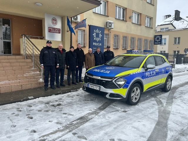 Nowa KIA wesprze zambrowskich policjantów.