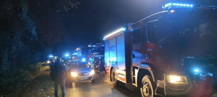 Koszmarny wypadek w Zachmielu w gminie Stromiec. Znalazła się sprawczyni, 19-latka początkowo twierdziła, że była pasażerką