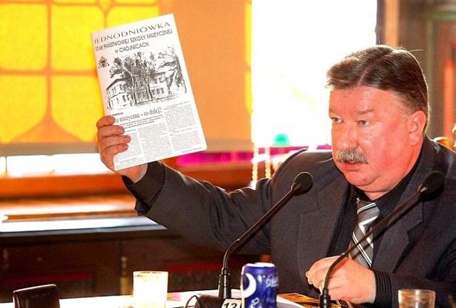 Leszek Pepliński propaguje czytanie gazet