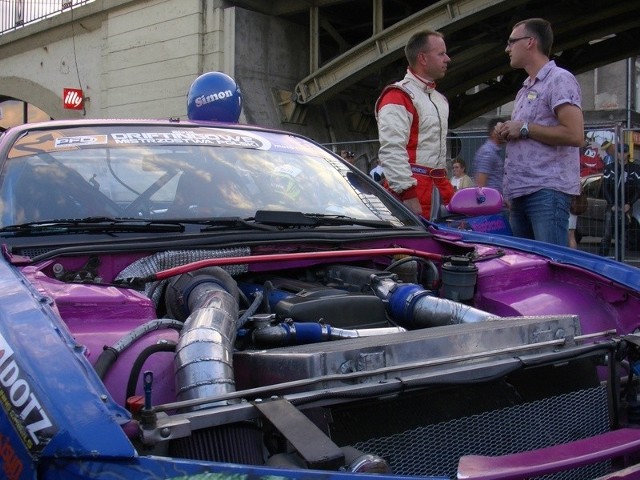 Moto Racing Show 2012Tak wygląda samochód driftera.