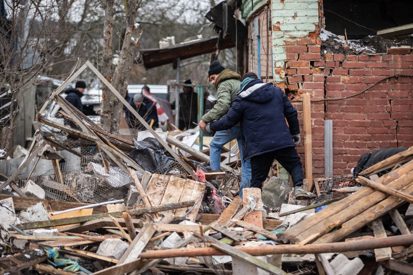 Tak wyglądają Żytomierz i Charków na Ukrainie po rosyjskim ostrzale [ZDJĘCIA Z WOJNY]