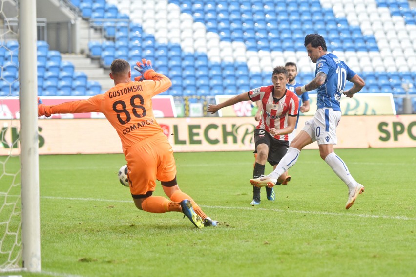 Lech Poznań - Cracovia Kraków 2:0. Kolejorz wywalczył drugie...