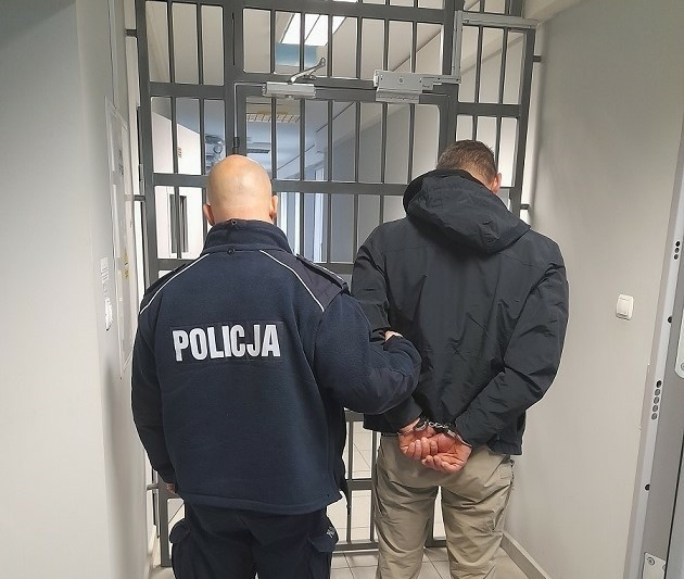 Kryminalni z Pruszcza zatrzymali sprawcę kradzieży rozbójniczej