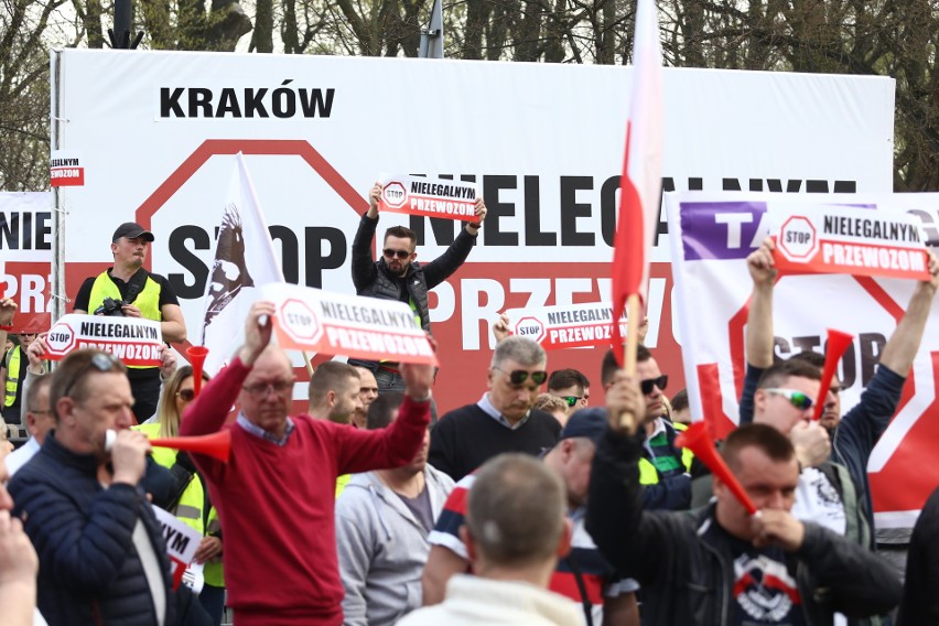 Protest taksówkarzy w Warszawie 8.04.2019